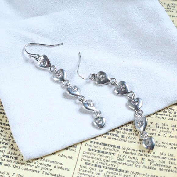 Chico's Heart Dangle Earrings Sparkling Silver Chic Fashion Jewelry Statement - Picture 2 of 2